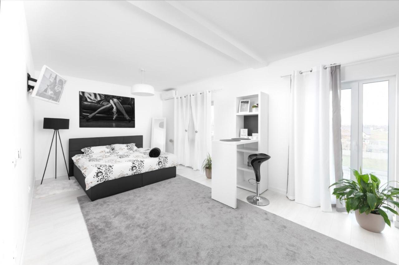 Reeas Apartament 13 Lägenhet Chisoda Exteriör bild